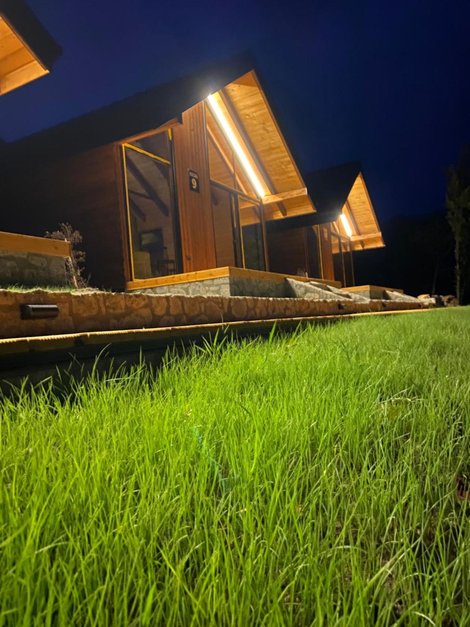 Agora Farmhouse Koman Exterior photo